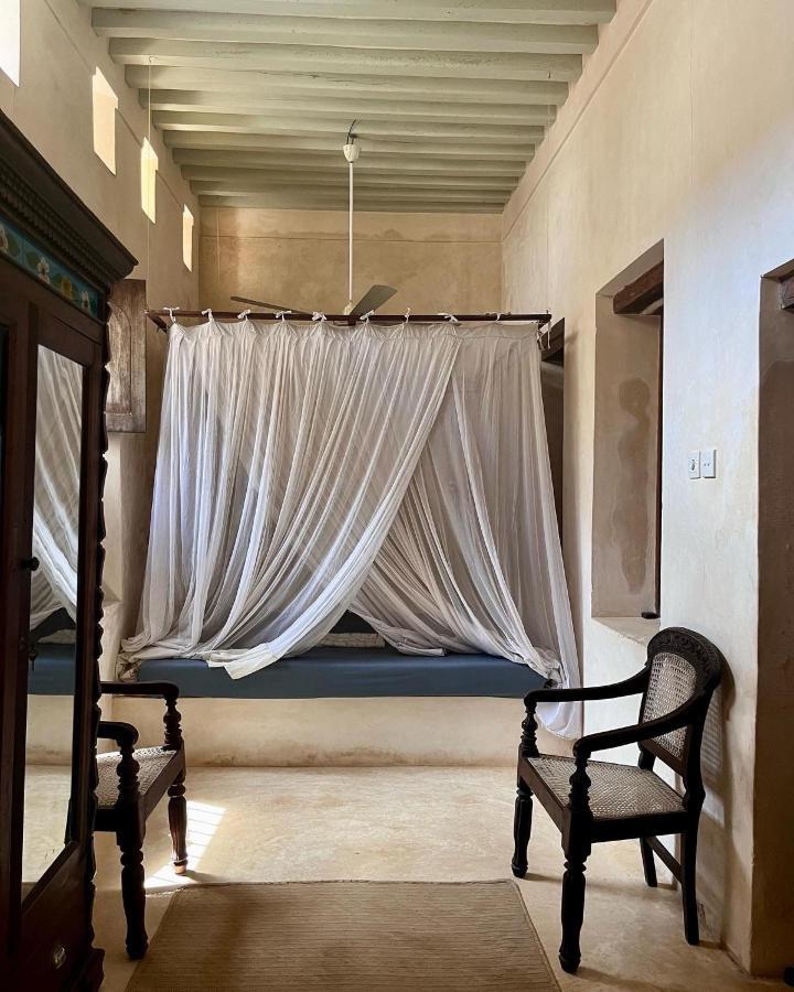 Subira House Bed & Breakfast Lamu Exterior photo